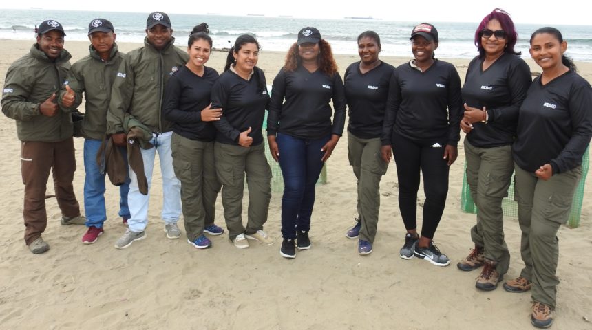 RIO ESMERALDAS WildAid entrega indumentaria de protección marina a 190 Guardaparques Marinos de la Red de Áreas Marinas Costeras Protegidas del Ecuador