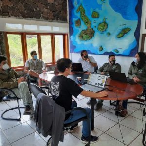 1-10 Direccción del Parque Nacional Galápagos promueve proyecto de fortalecimiento del Control y Vigilancia de las areas naturalres protegidas de Galápagos.