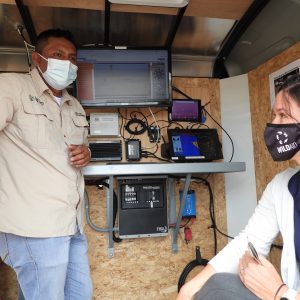 DSCN3695 EN SALINAS DONAMOS UN MODERNO EQUIPO PARA VIGILANCIA MARINA DE ÁREAS PROTEGIDAS