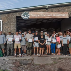 DSC03771 Galápagos: Pescadores e instituciones locales aprenden técnicas para liberar fauna marina